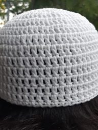 হাতেবোনা টুপি (White)