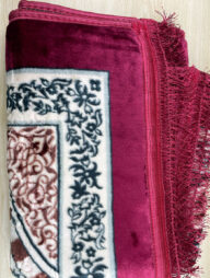 Prayer Mat  premium- Jaynamaz - Extra Soft Velvet  Maroon