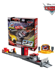Disney Pixar JDJ02 Piston Cup Stunt Track Set with Lightning McQueen Toy Car, Ages 4+