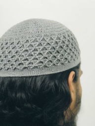 হাতে বোনা টুপি